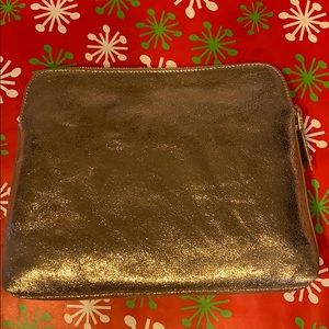 India Hicks insider pouch metallic champagne